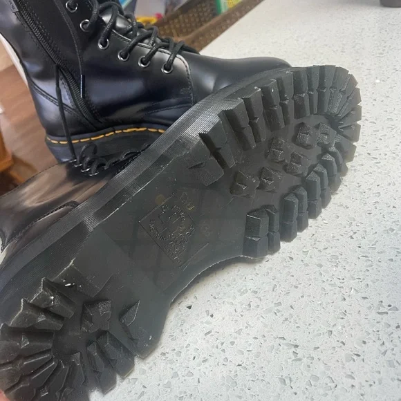 DR.MARTEN JADON- Black leather combat boots - Picture 3 of 4